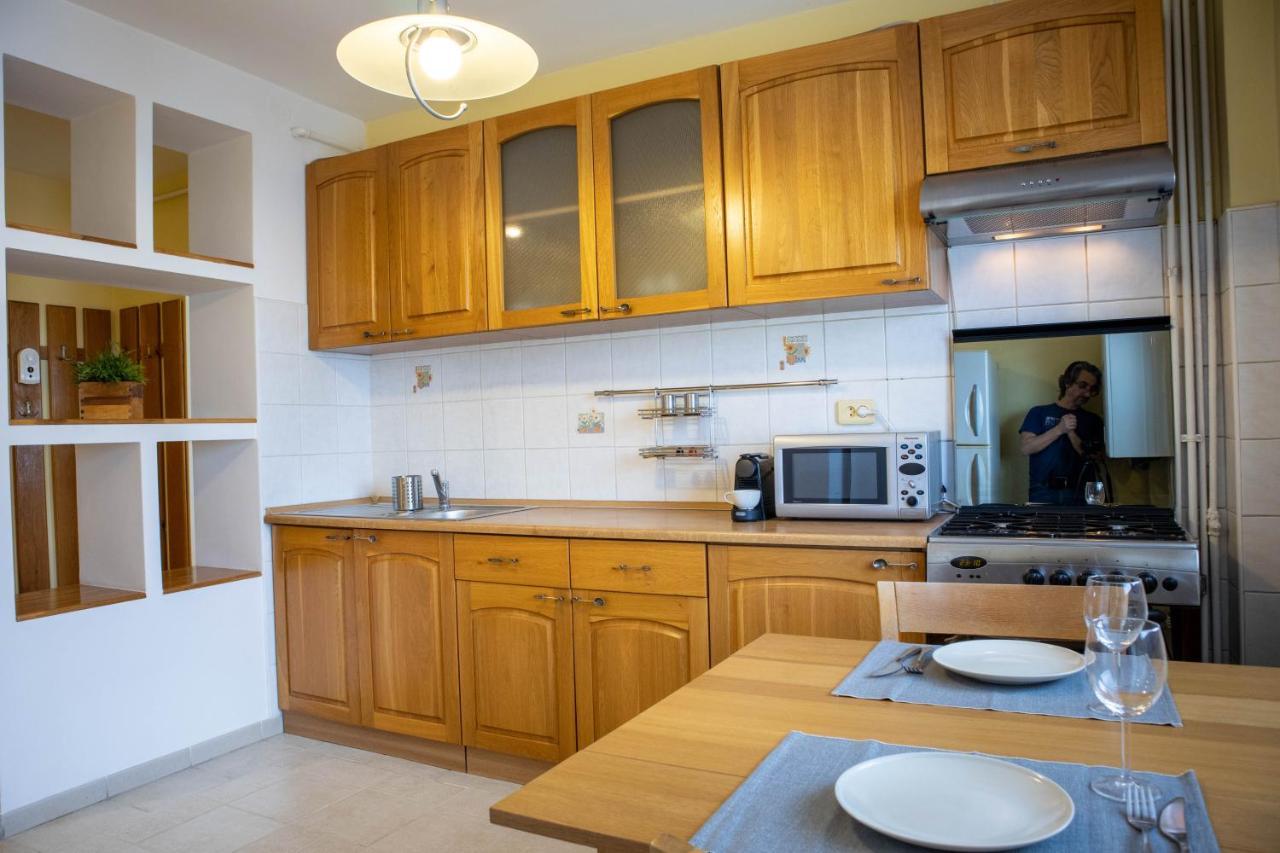 Oak Apartment - Piata Victoriei Bucureşti Eksteriør bilde